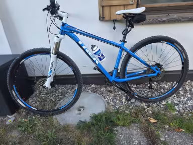TREK X-Caliber 8