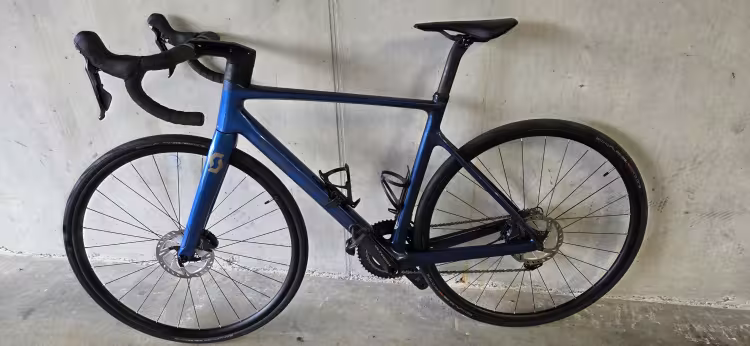 SCOTT Addict 30