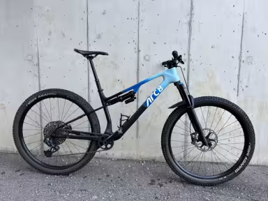 ARC8 Essential Xt