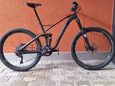 Radon Slide 160 27.5 9.0 Hd Carbon 18" 2016