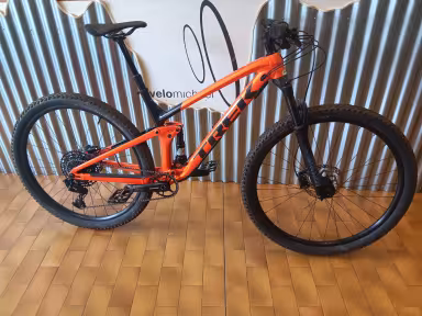 TREK Top Fuel 7 Sx