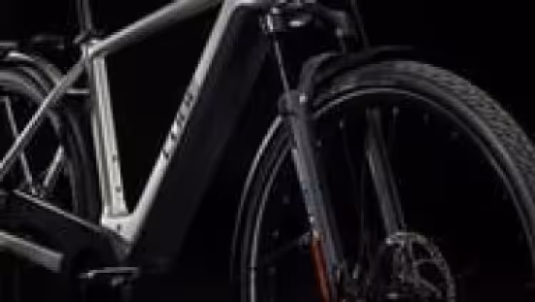 Cube  Kathmandu Hybrid 45 750