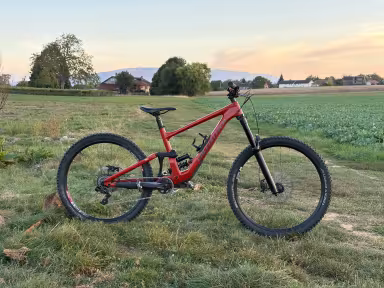 SPECIALIZED Enduro Comp