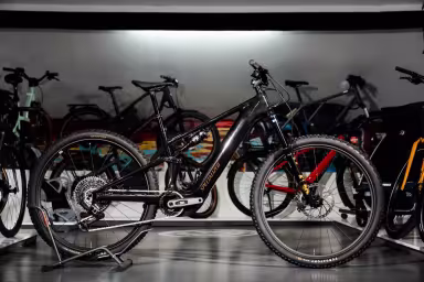 SPECIALIZED Turbo Levo R Expert