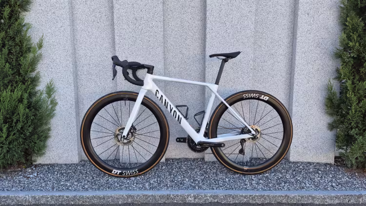 Canyon Ultimate CF SLX 9.0