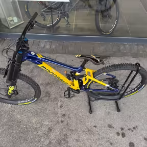 Mondraker SUMMUM R