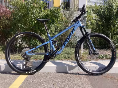 Pivot Trail 429 29"